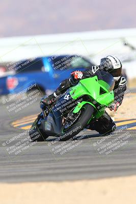 media/Jan-14-2024-SoCal Trackdays (Sun) [[2e55ec21a6]]/Turn 16 Set 2 (1125am)/